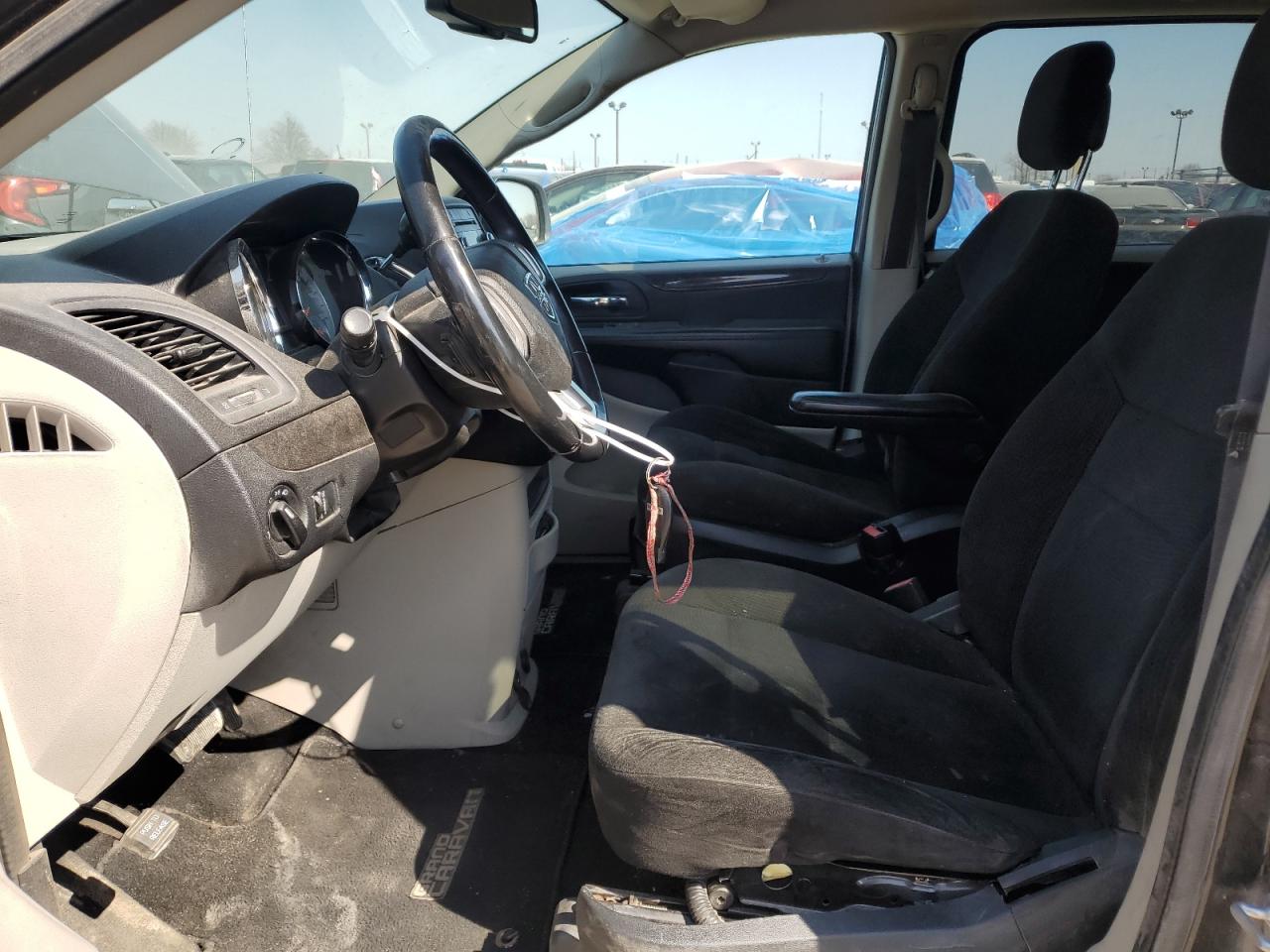 2023 Dodge Caravan - Image 7