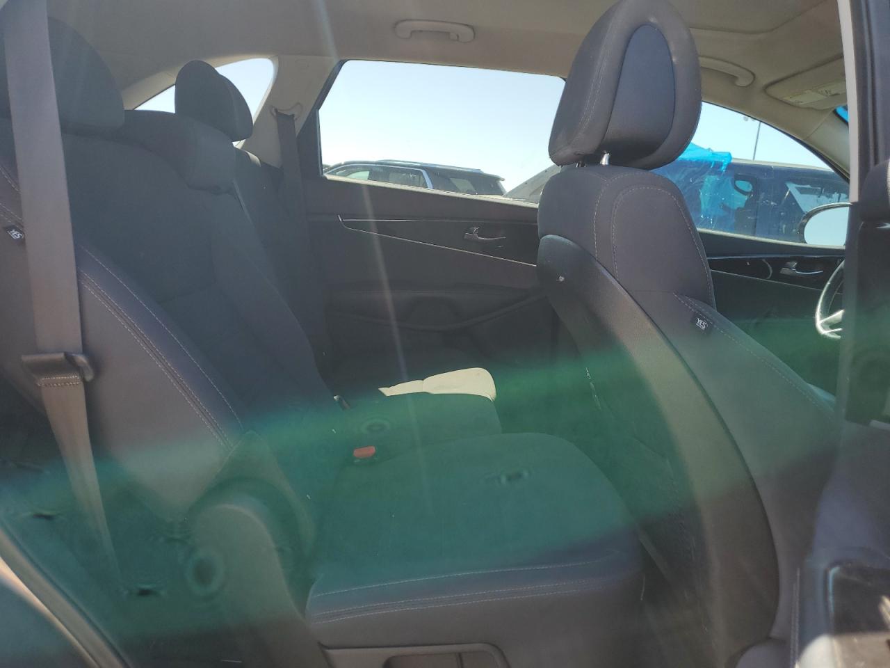 2016 Kia Sorento - Image 10