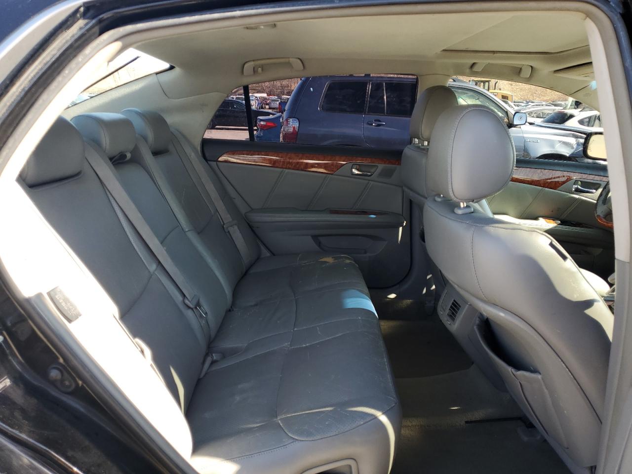 2006 Toyota Avalon - Image 10