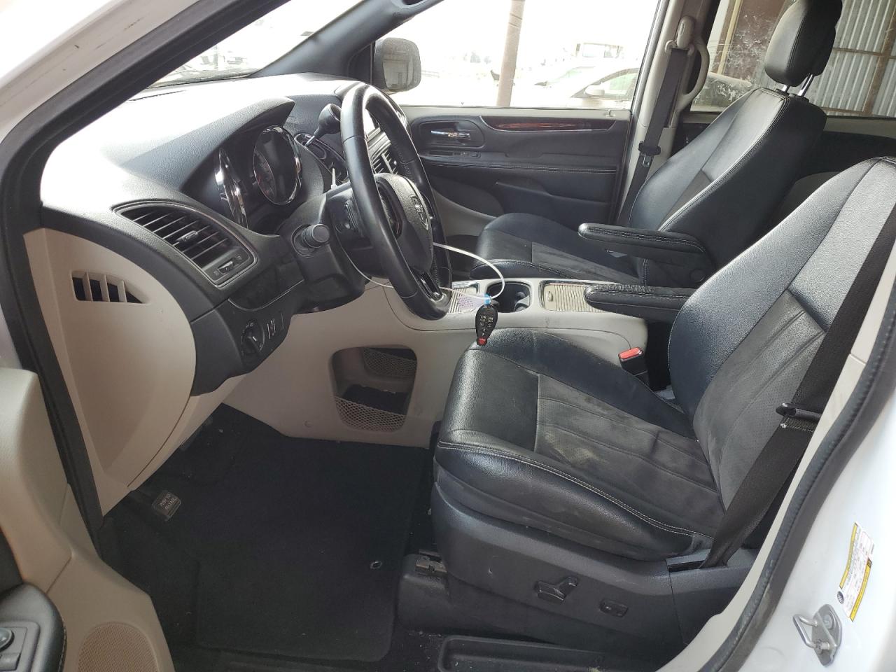 2019 Dodge Caravan - Image 7