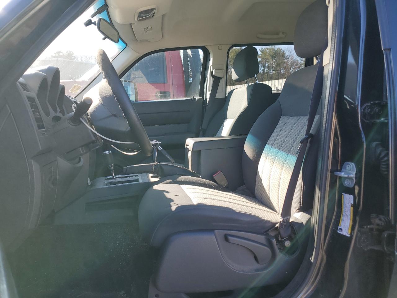 2010 Dodge Nitro - Image 7