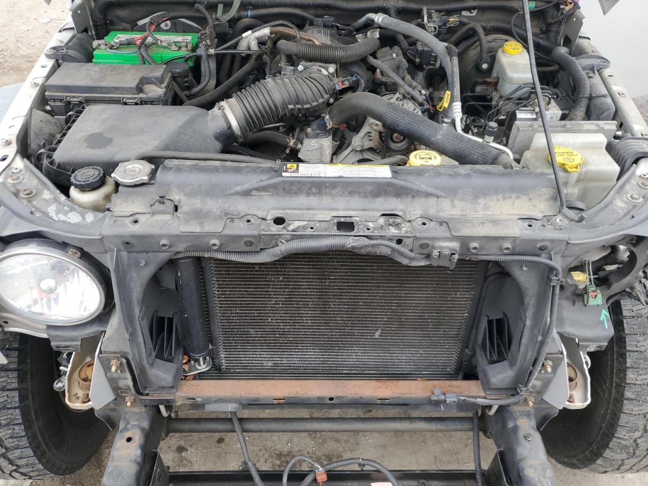 2011 Jeep Wrangler - Image 11
