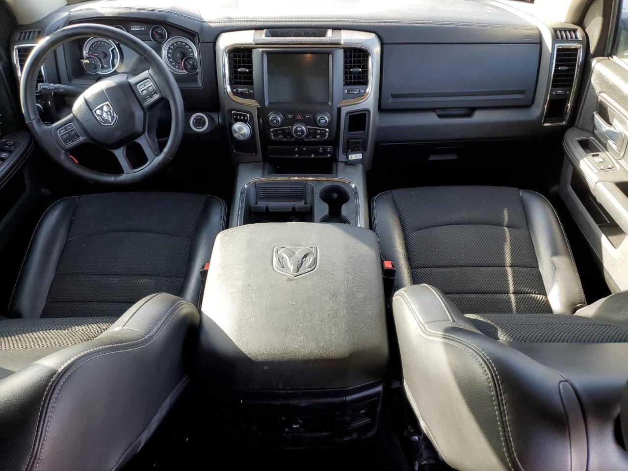 2016 RAM 1500 - Image 8