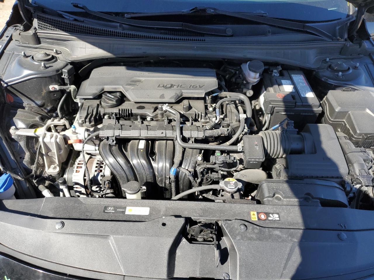 2021 Hyundai Elantra - Image 11