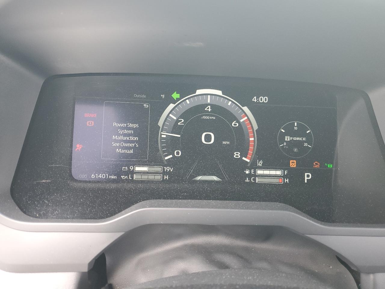 2022 Toyota Tundra - Image 9