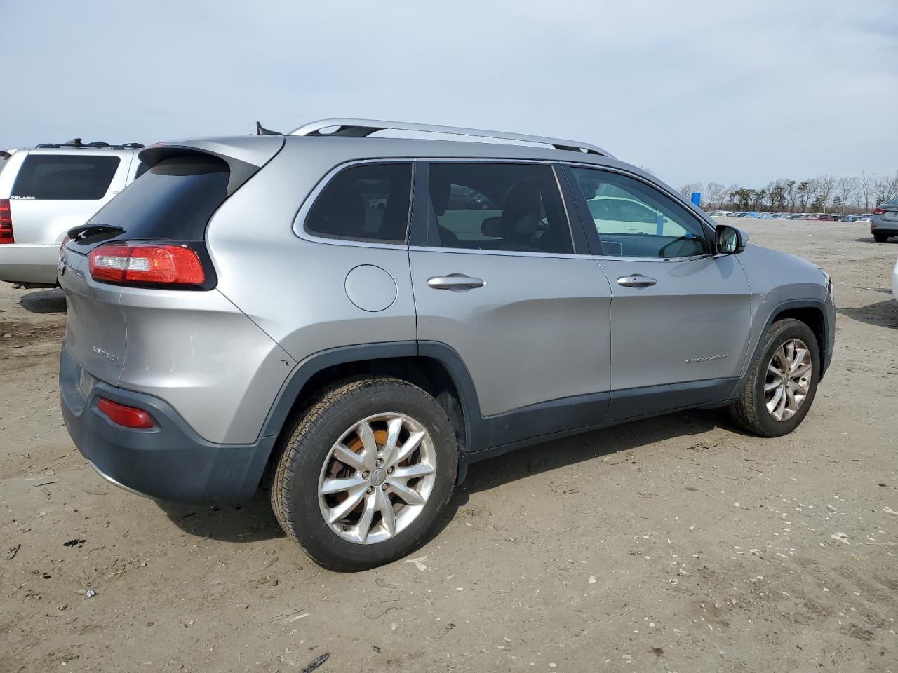 2016 Jeep Grand Cherokee - Image 3