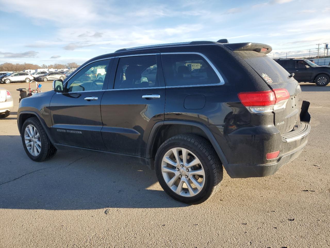2017 Jeep Grand Cherokee - Image 2