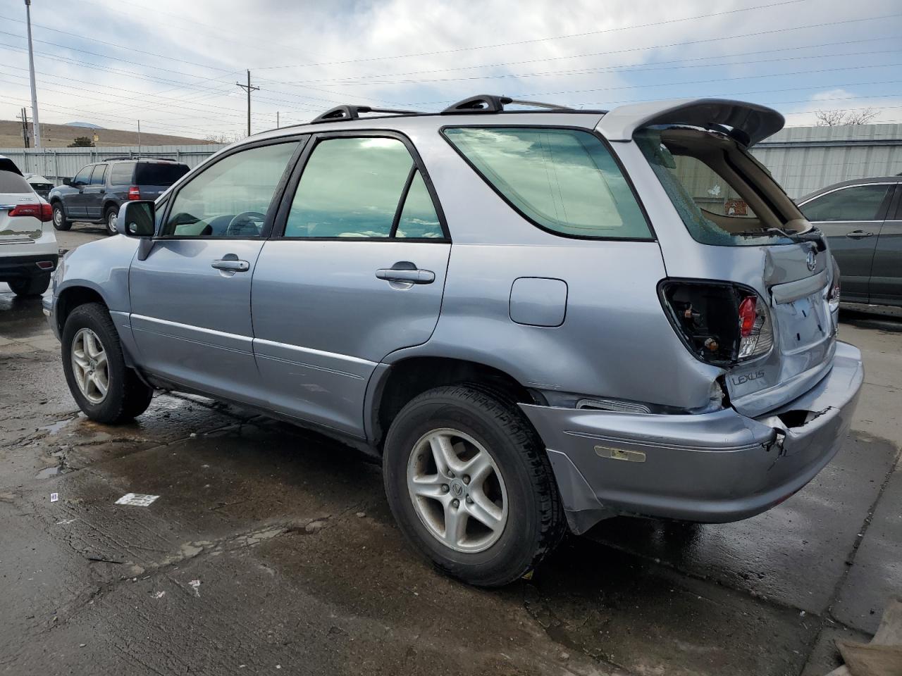 2001 Lexus RX - Image 2
