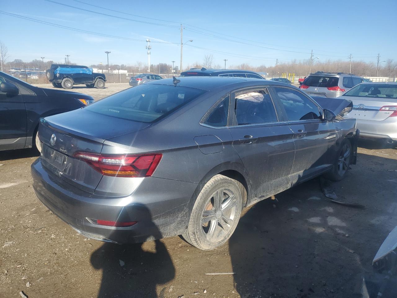 2019 Volkswagen Jetta - Image 3