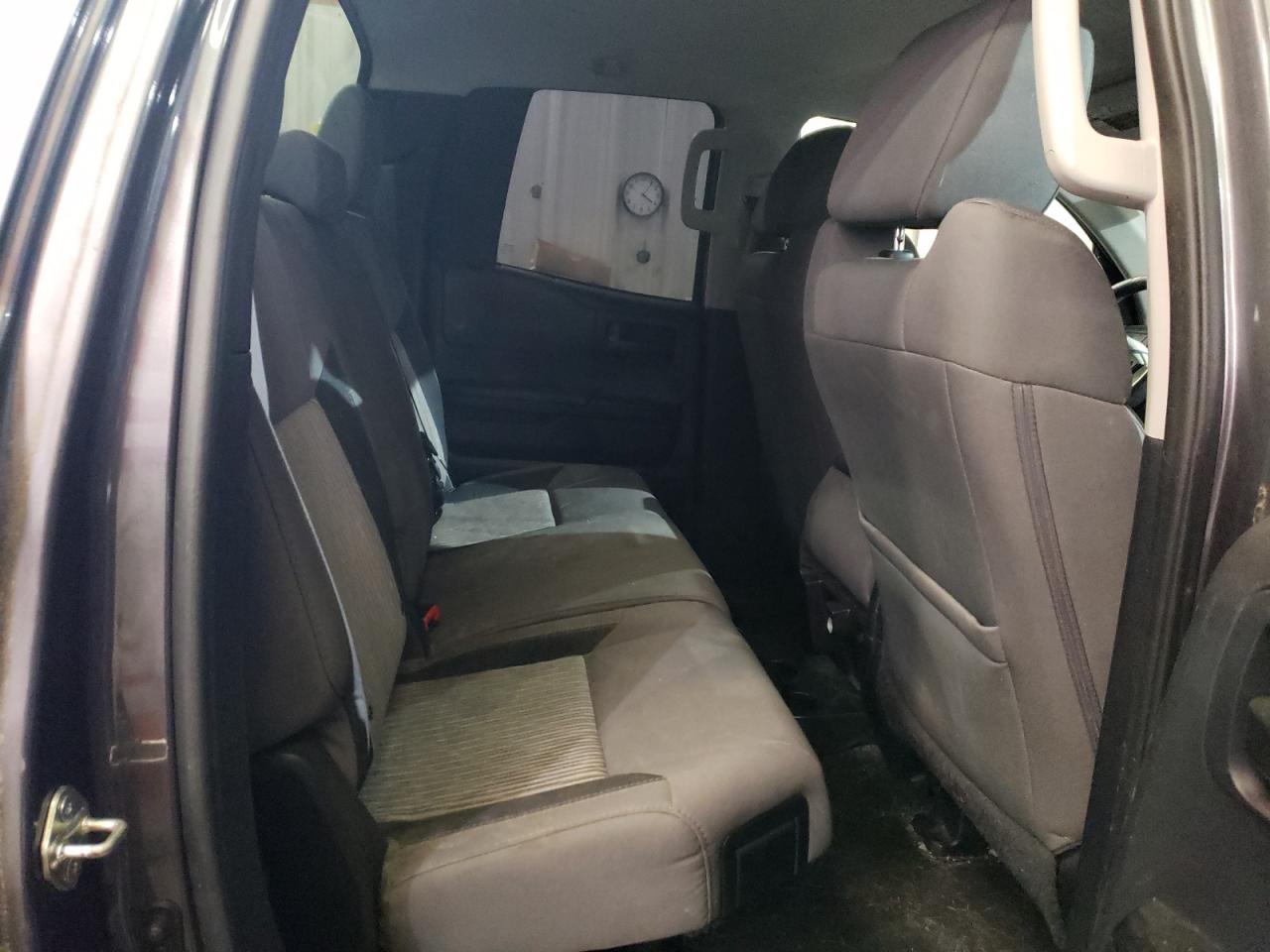 2014 Toyota Tundra - Image 10