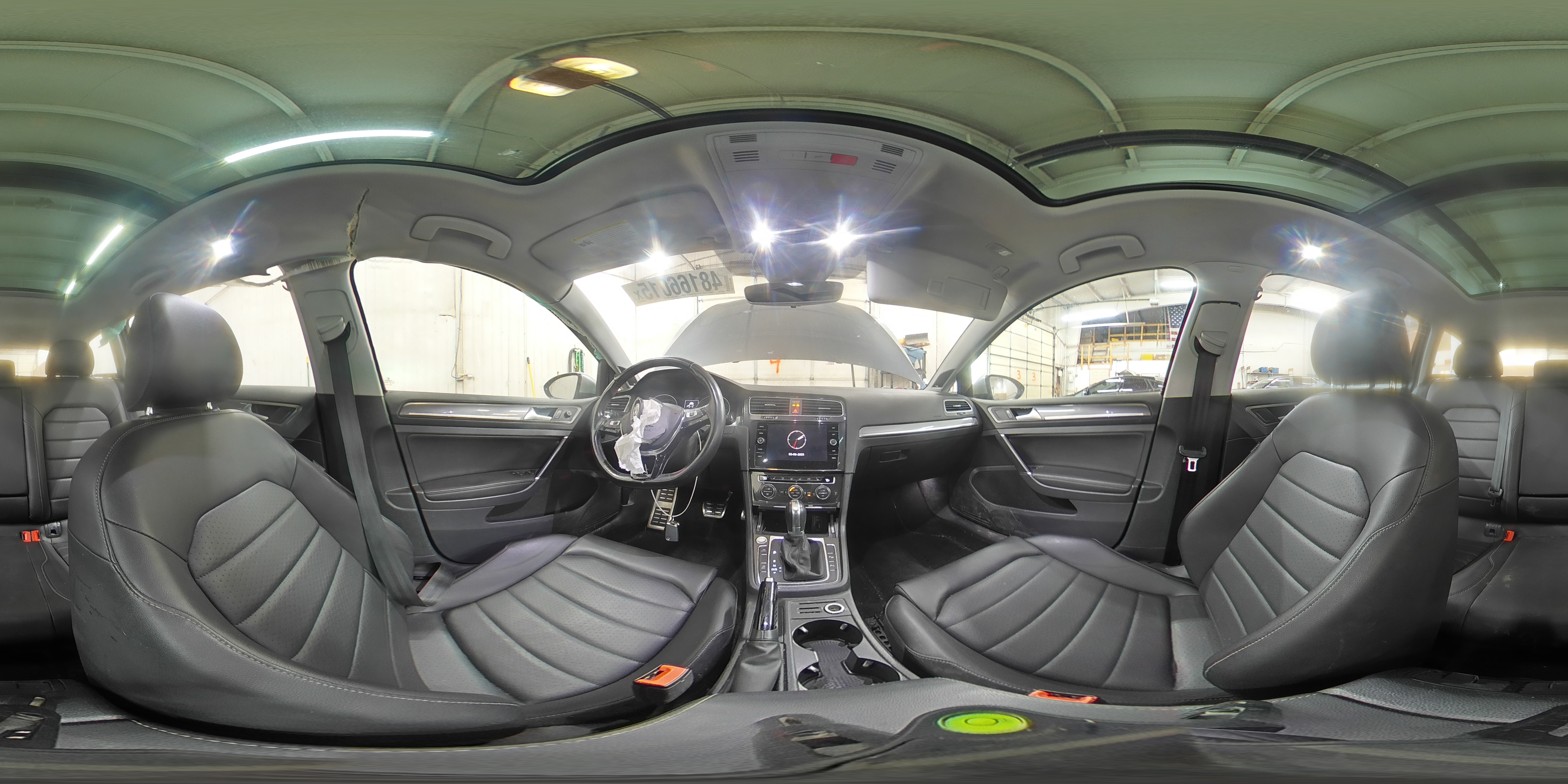 2018 Volkswagen Golf - Image 13