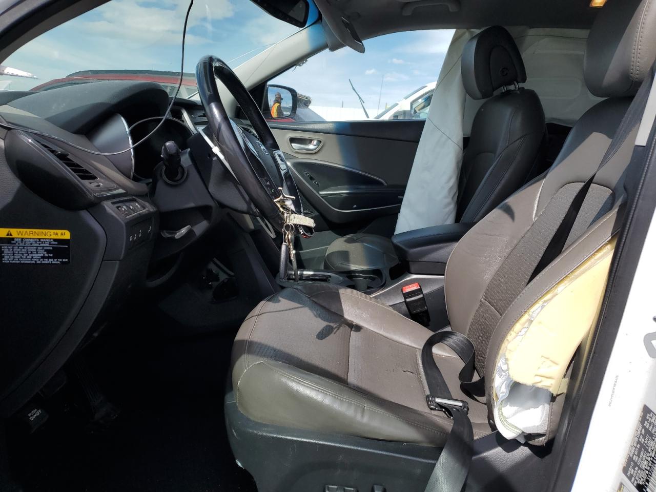 2015 Hyundai Santa Fe - Image 7