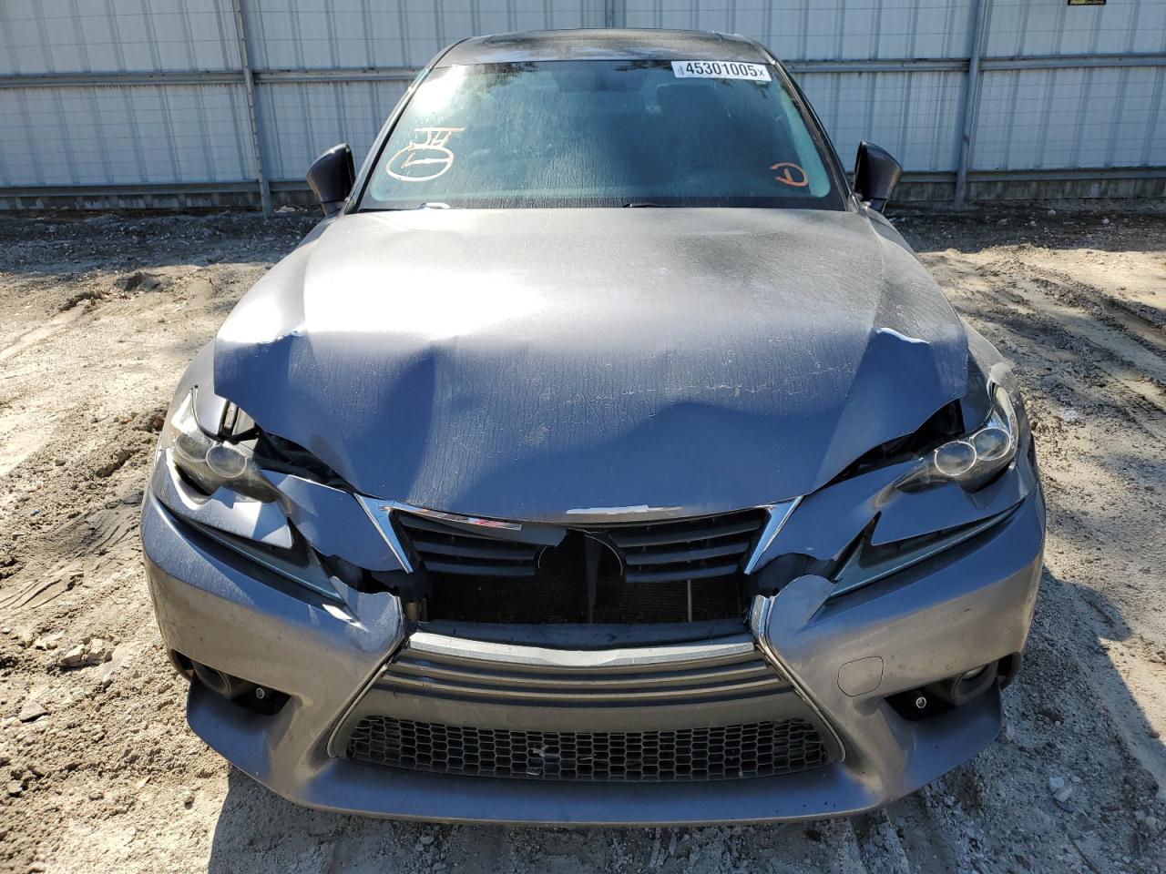 2015 Lexus IS - Image 5