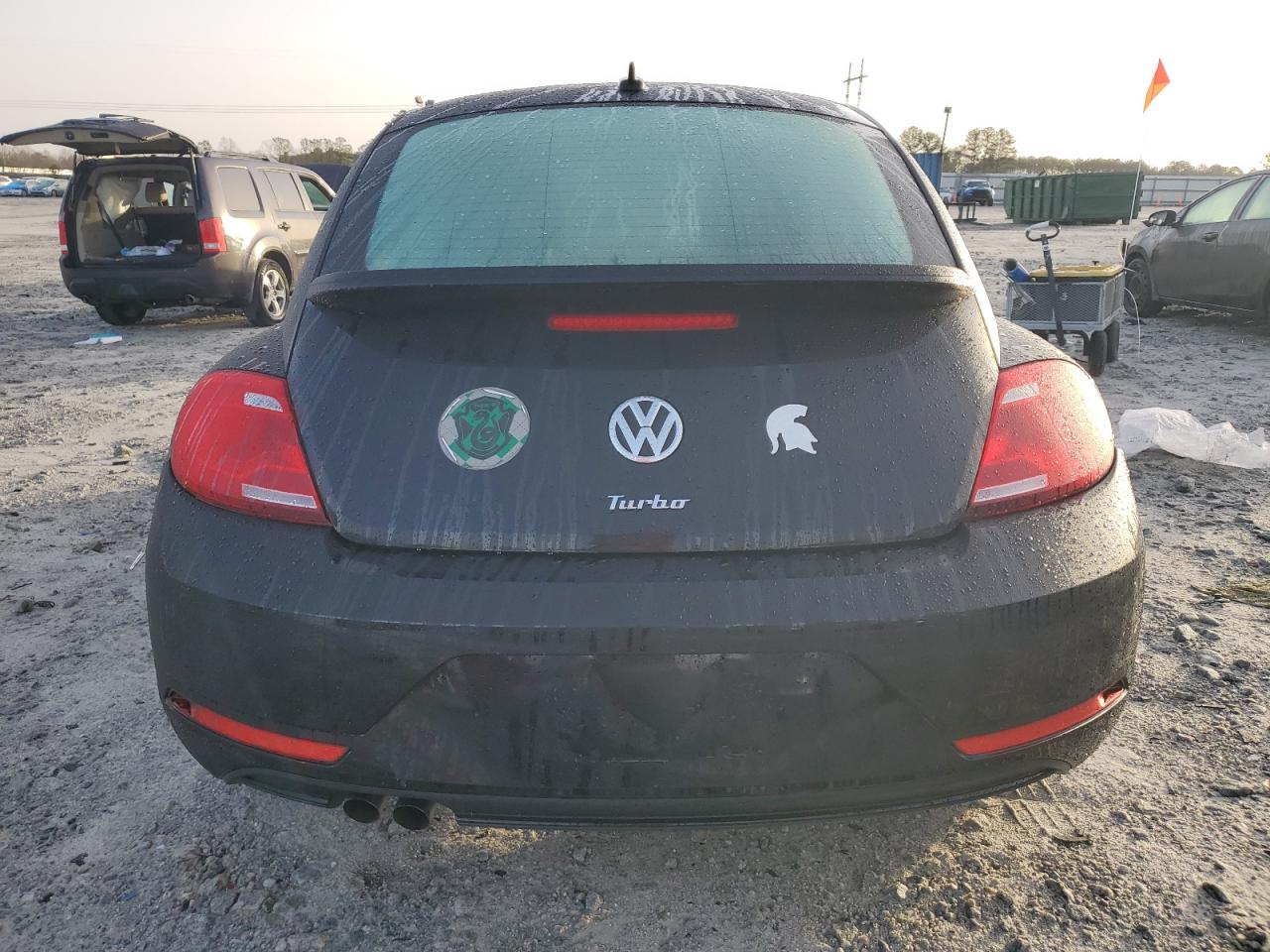 2017 Volkswagen Beetle - Image 6