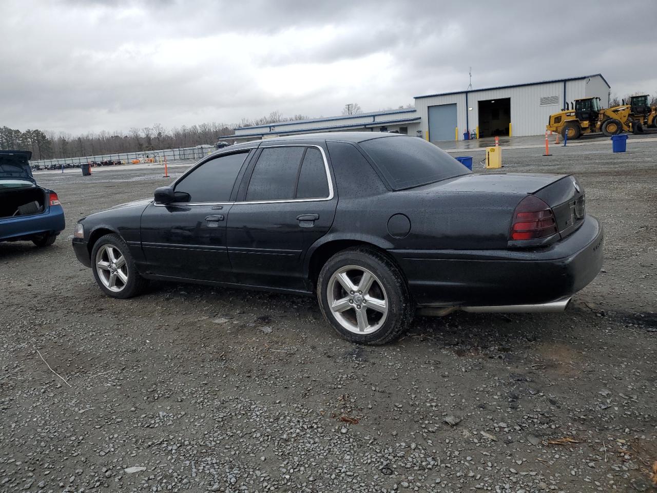 2003 Mercury Marauder - Image 2