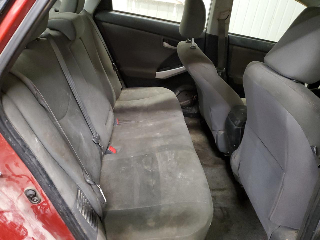 2012 Toyota Prius - Image 10