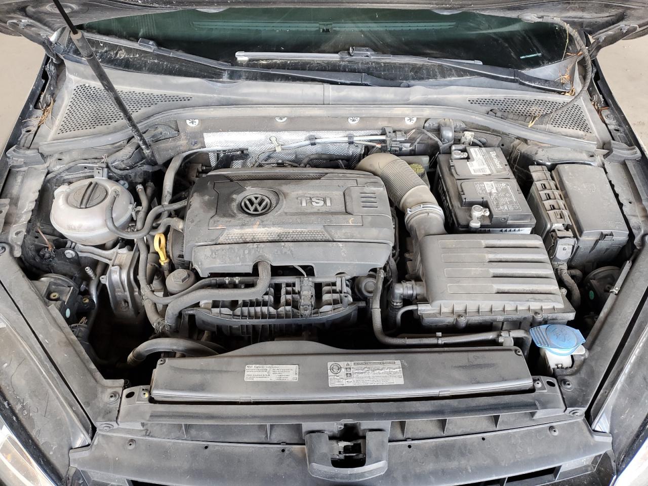 2016 Volkswagen Golf - Image 11