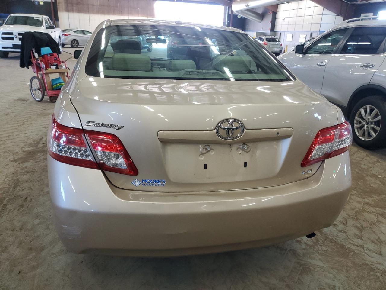 2011 Toyota Camry - Image 6