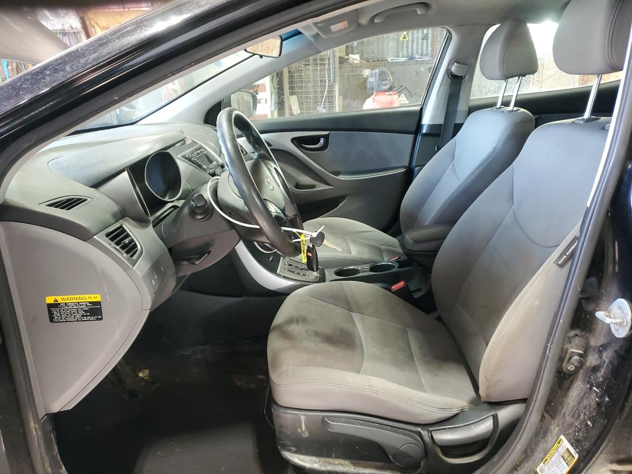 2013 Hyundai Elantra - Image 7