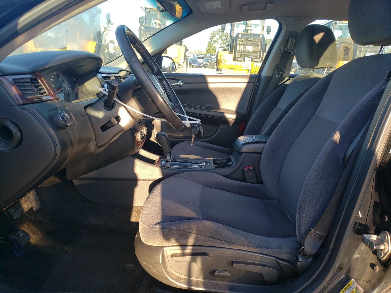 2010 Chevrolet Impala - Image 7