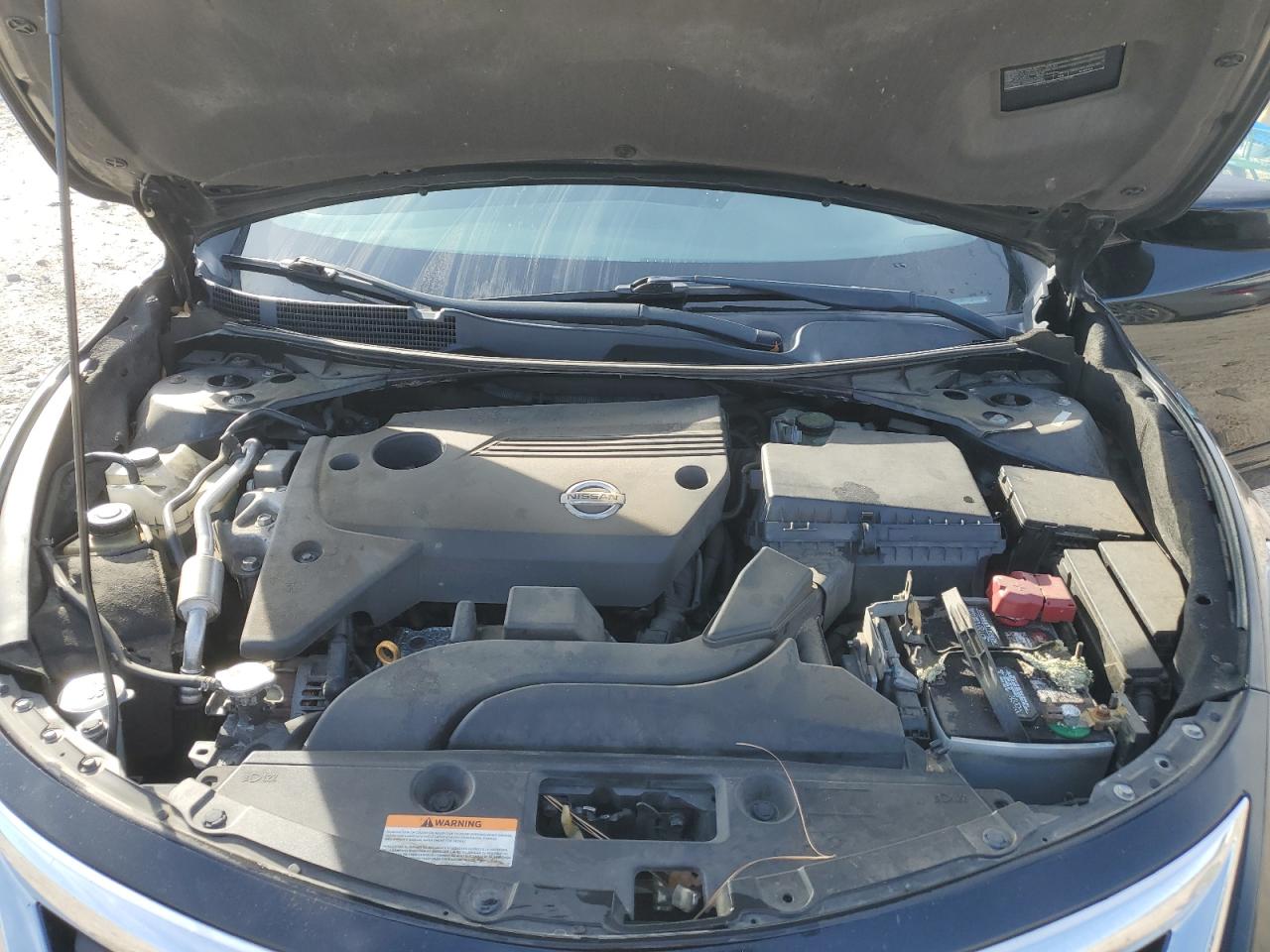 2015 Nissan Altima - Image 13