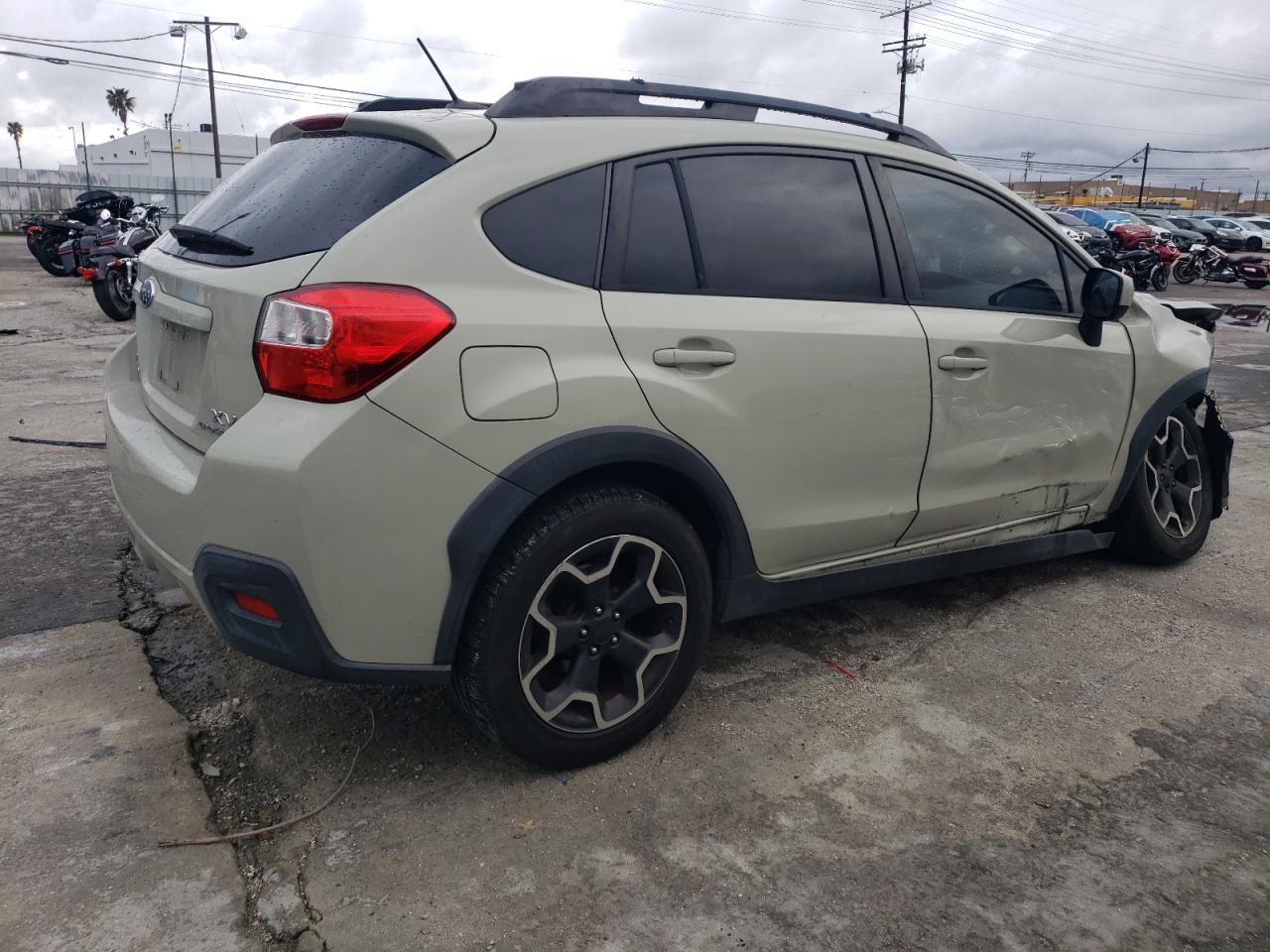 2014 Subaru XV - Image 3