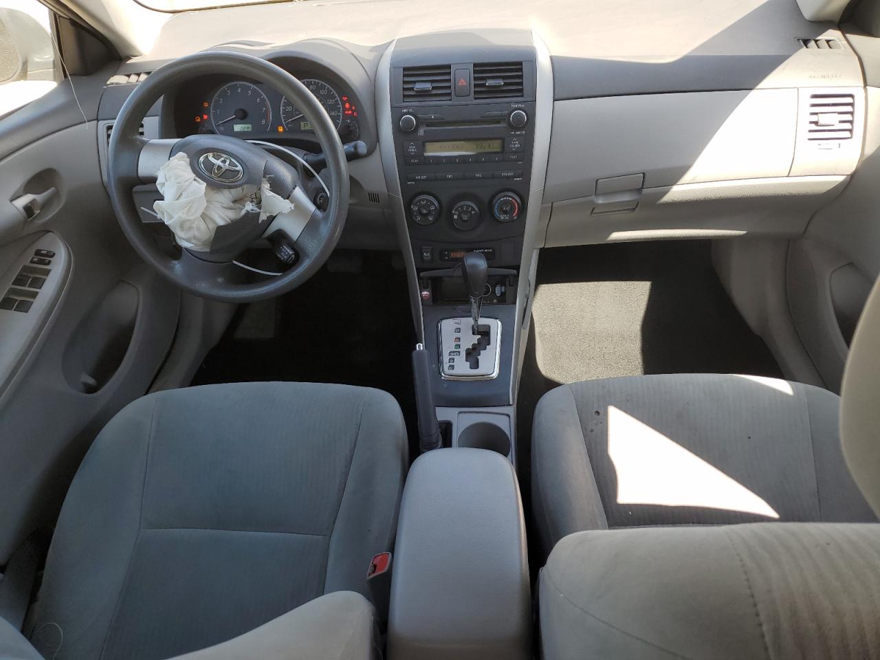 2010 Toyota Corolla - Image 8