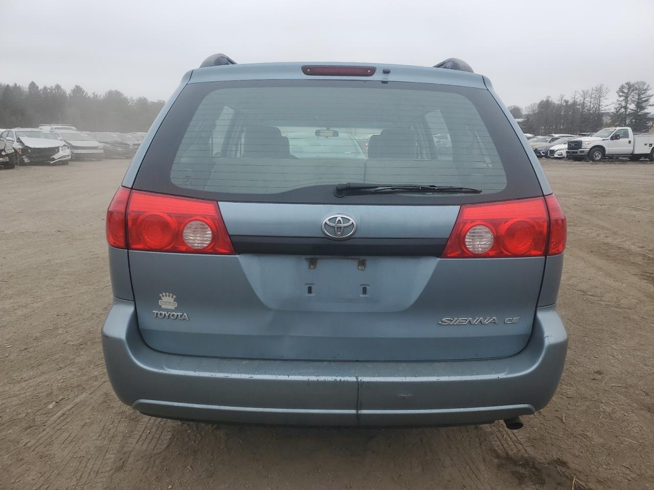 2008 Toyota Sienna - Image 6