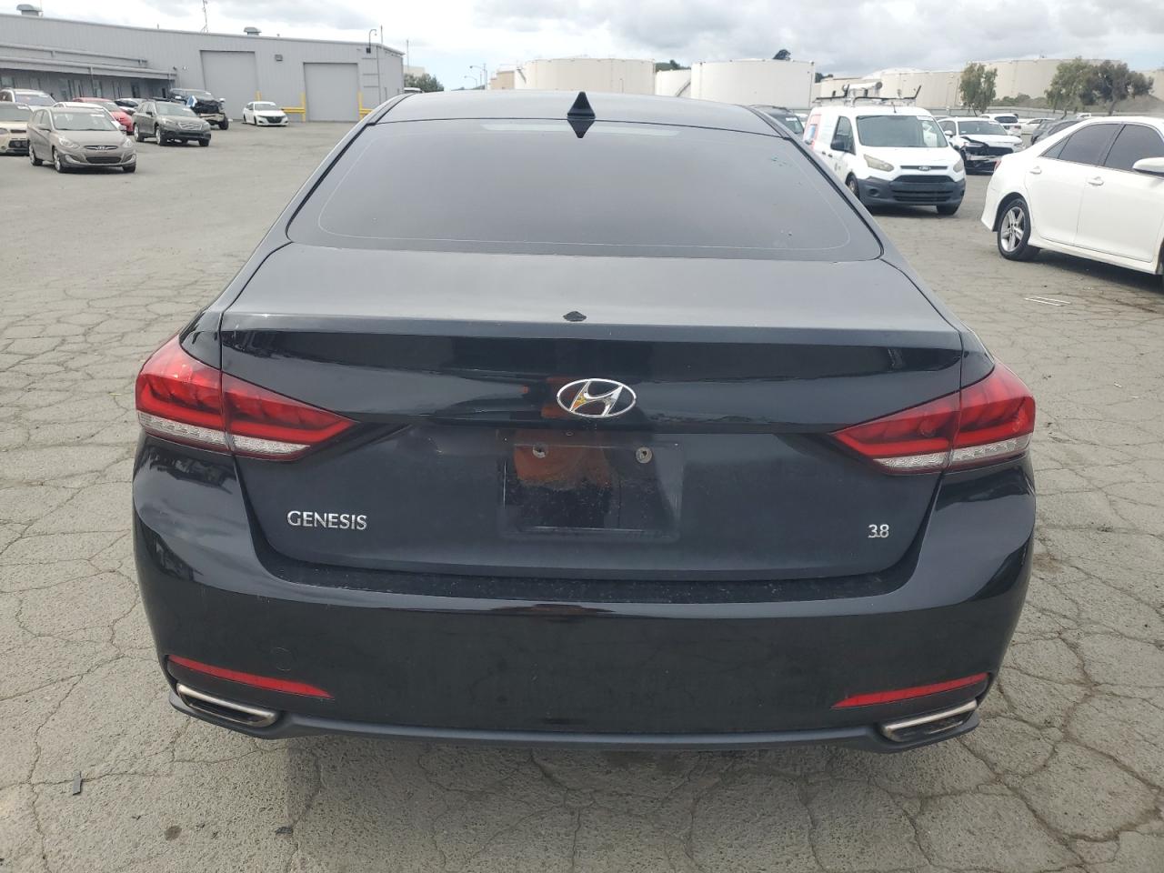 2016 Hyundai Genesis - Image 6