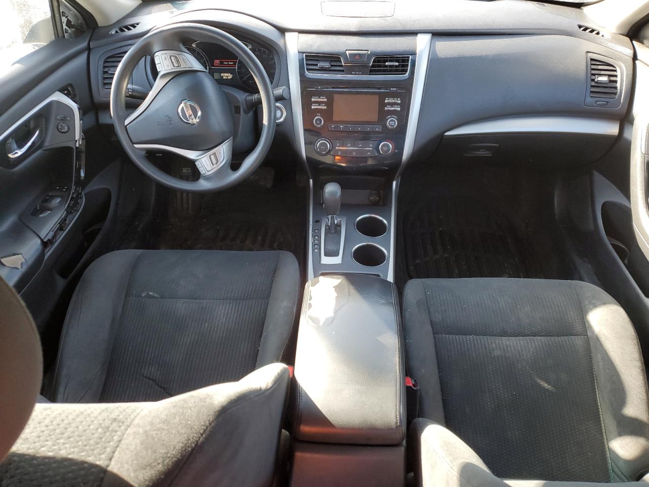 2015 Nissan Altima - Image 8