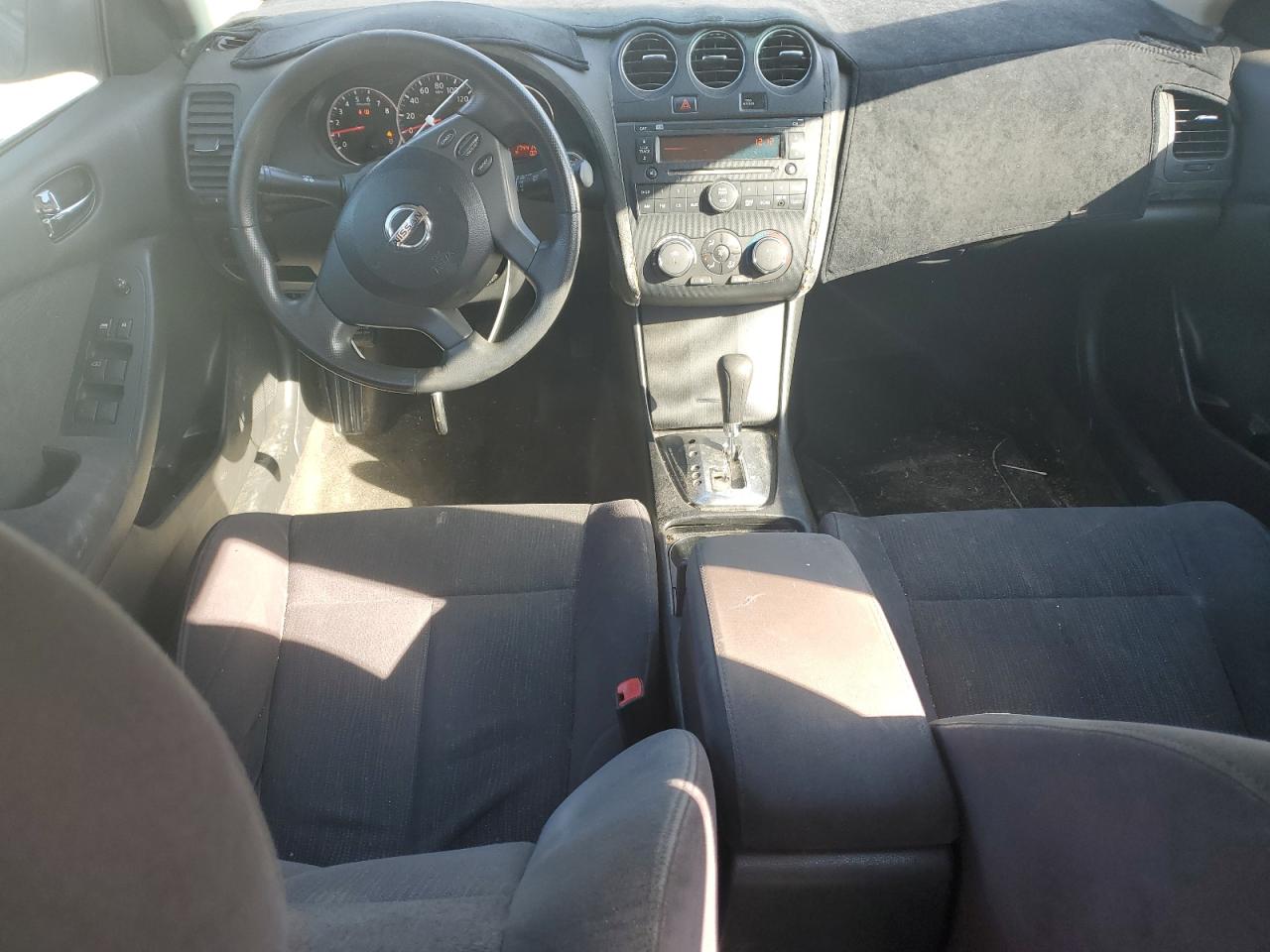 2012 Nissan Altima - Image 8