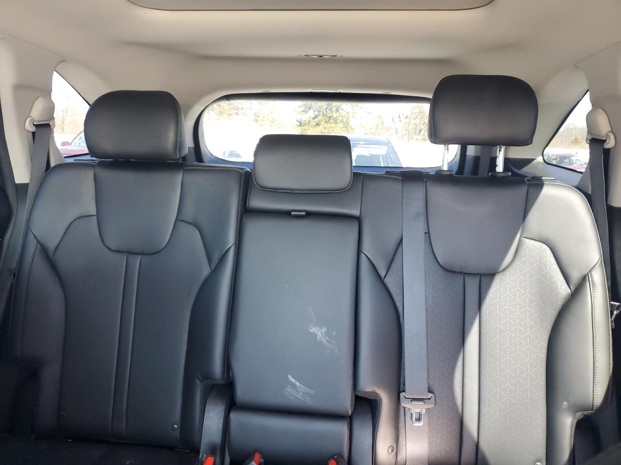 2021 Kia Sorento - Image 10