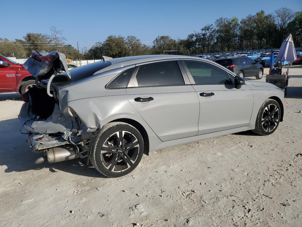 2023 Kia K5 - Image 3