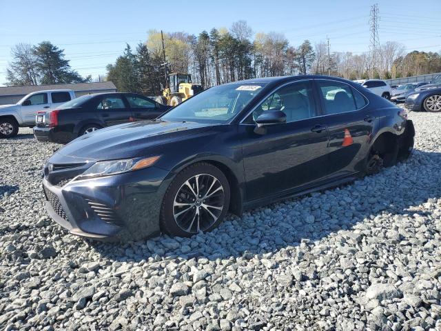  TOYOTA CAMRY 2018 Granatowy