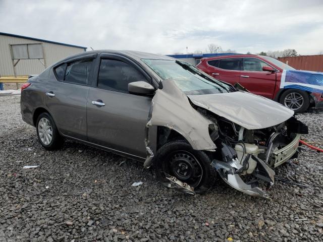  NISSAN VERSA 2016 Коричневий