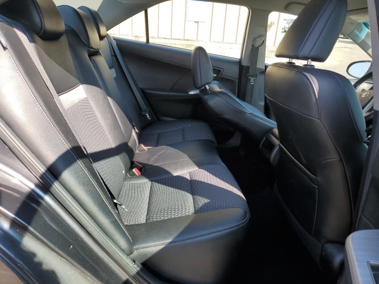 2014 Toyota Camry - Image 10