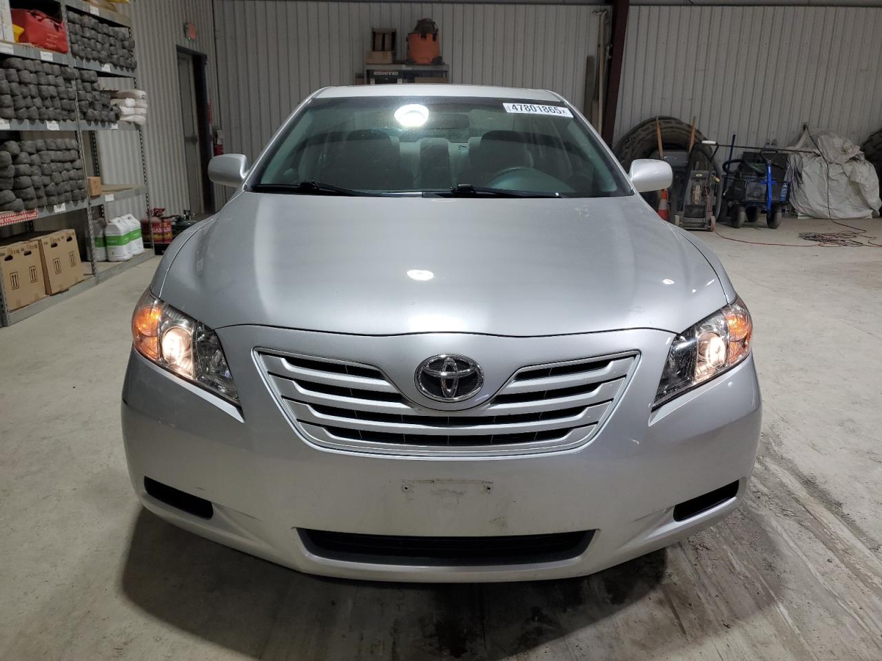 2009 Toyota Camry - Image 5