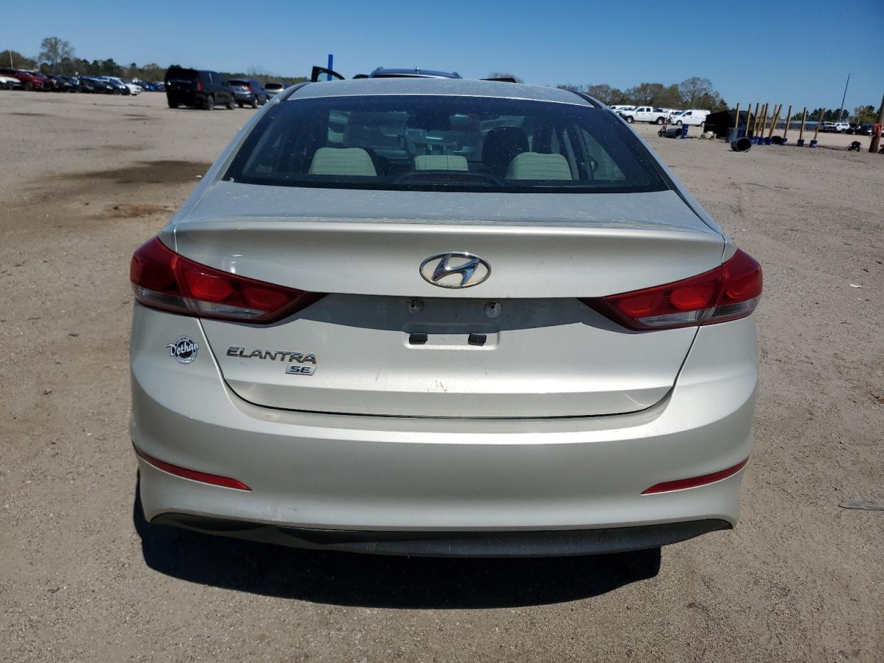 2018 Hyundai Elantra - Image 6