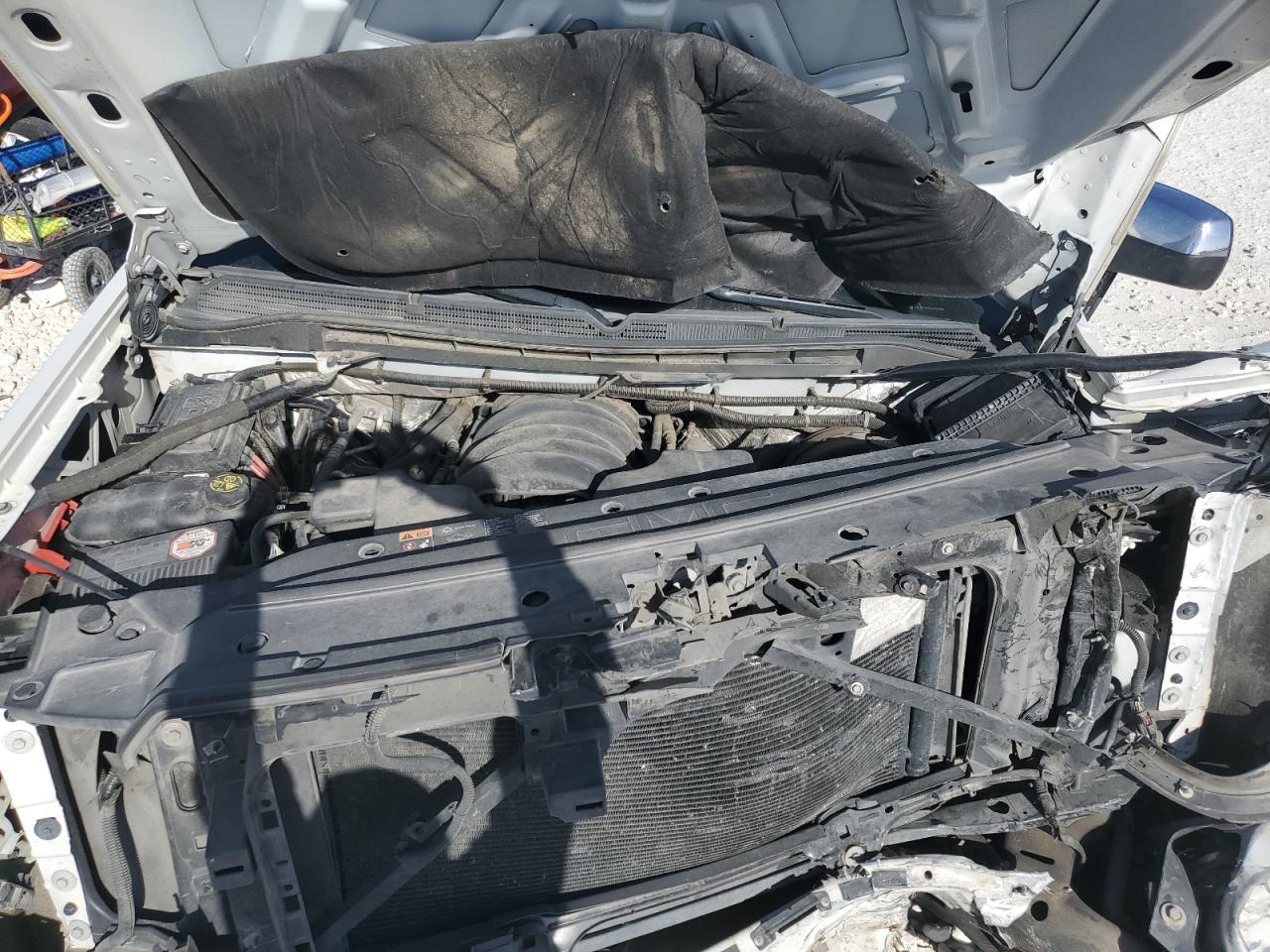 2016 GMC Sierra - Image 11