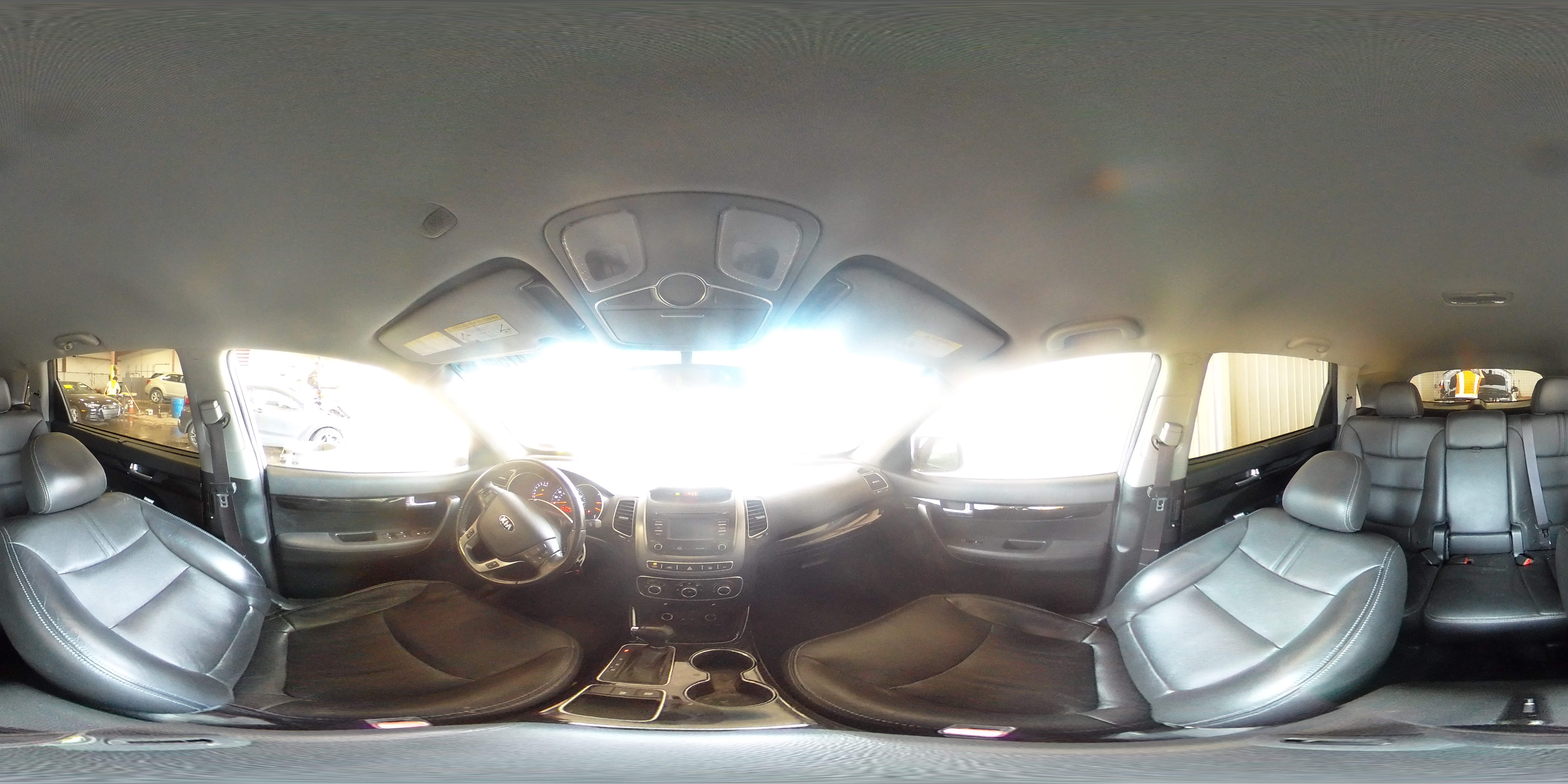 2015 Kia Sorento - Image 16