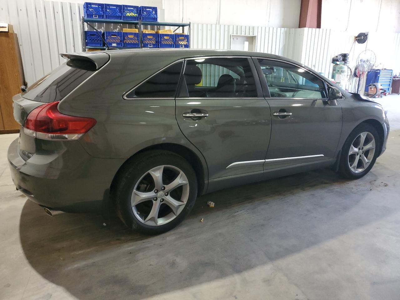 2014 Toyota Venza - Image 3