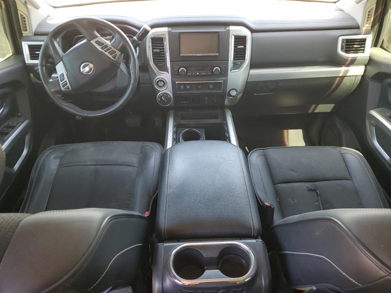 2017 Nissan Titan - Image 8