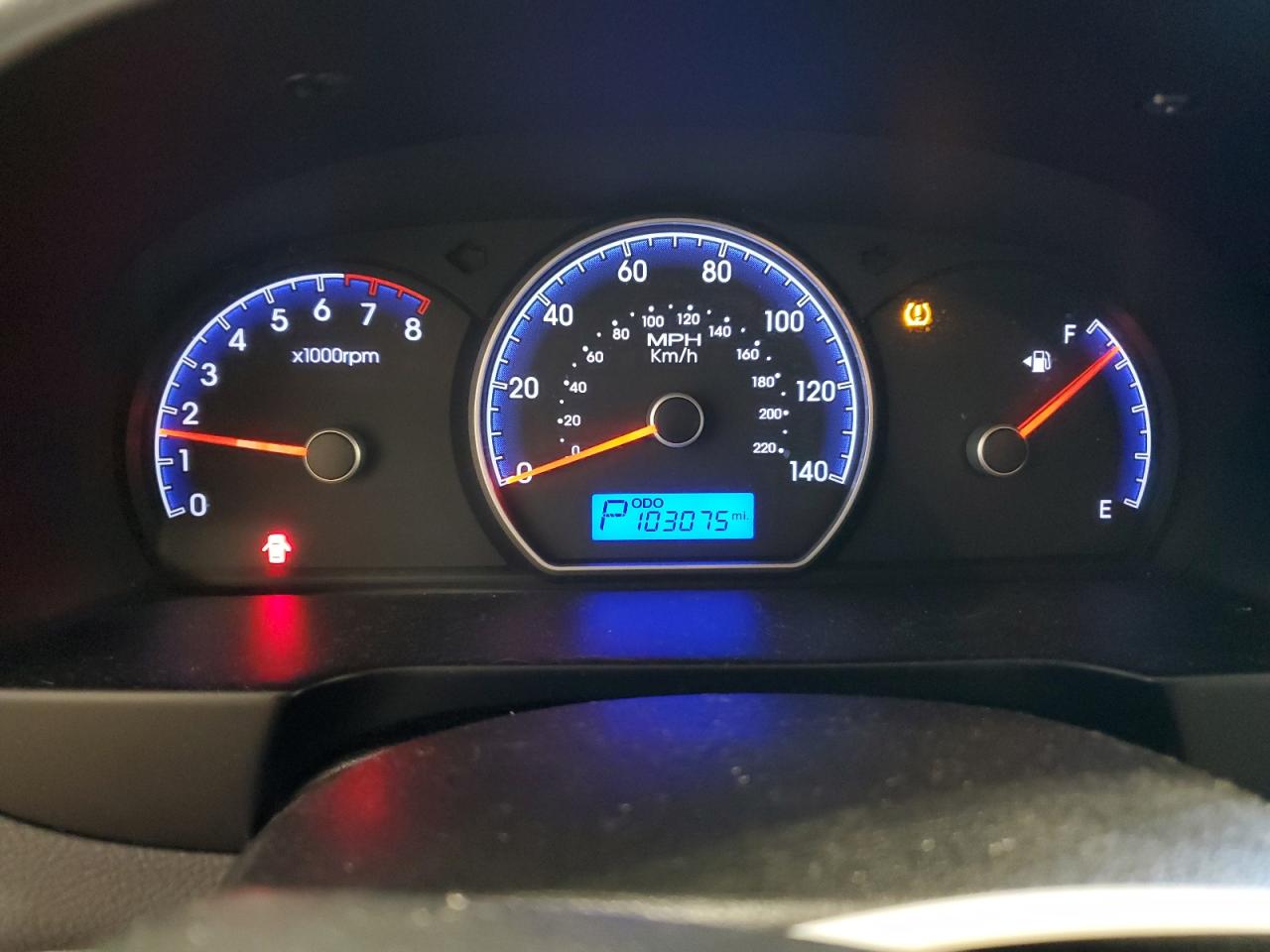 2010 Hyundai Elantra - Image 9