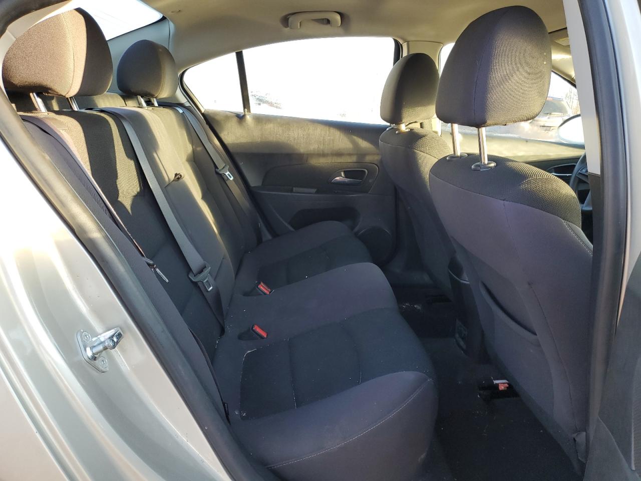 2015 Chevrolet Cruze - Image 10