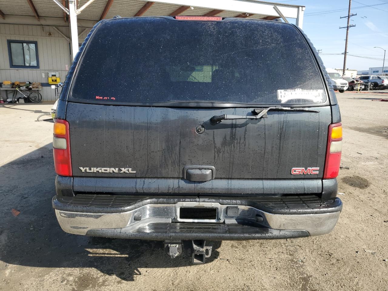 2003 GMC Yukon - Image 6