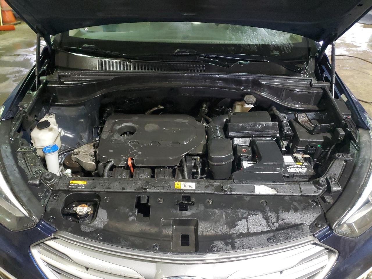 2017 Hyundai Santa Fe - Image 12