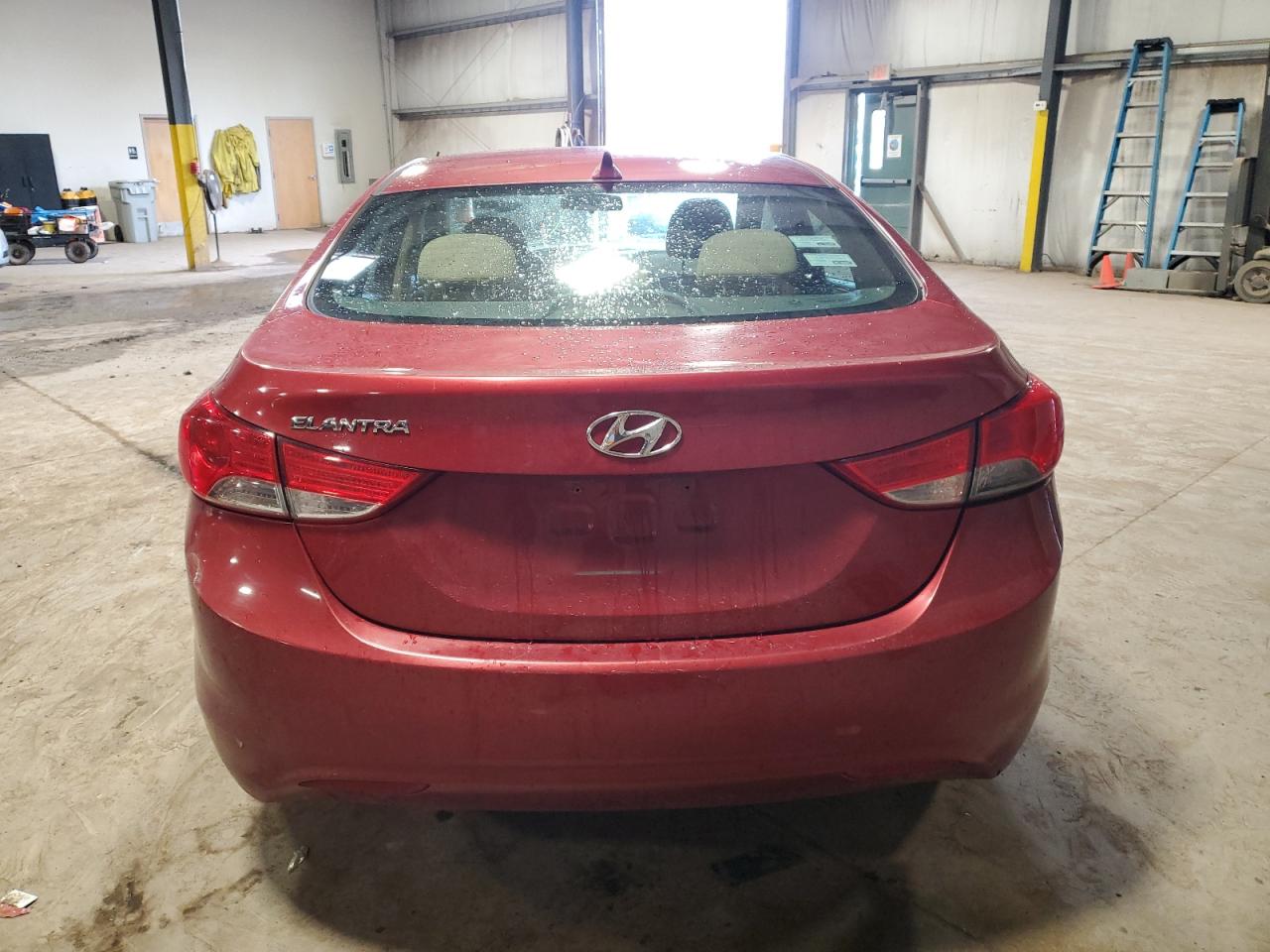 2013 Hyundai Elantra - Image 6
