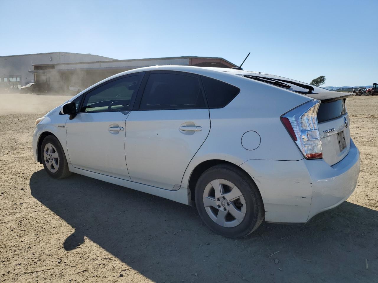 2010 Toyota Prius - Image 2