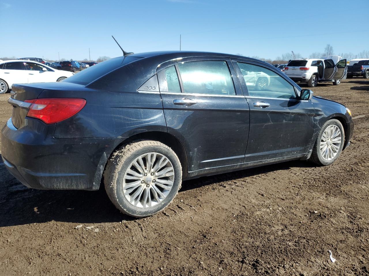 2012 Chrysler 200 - Image 3