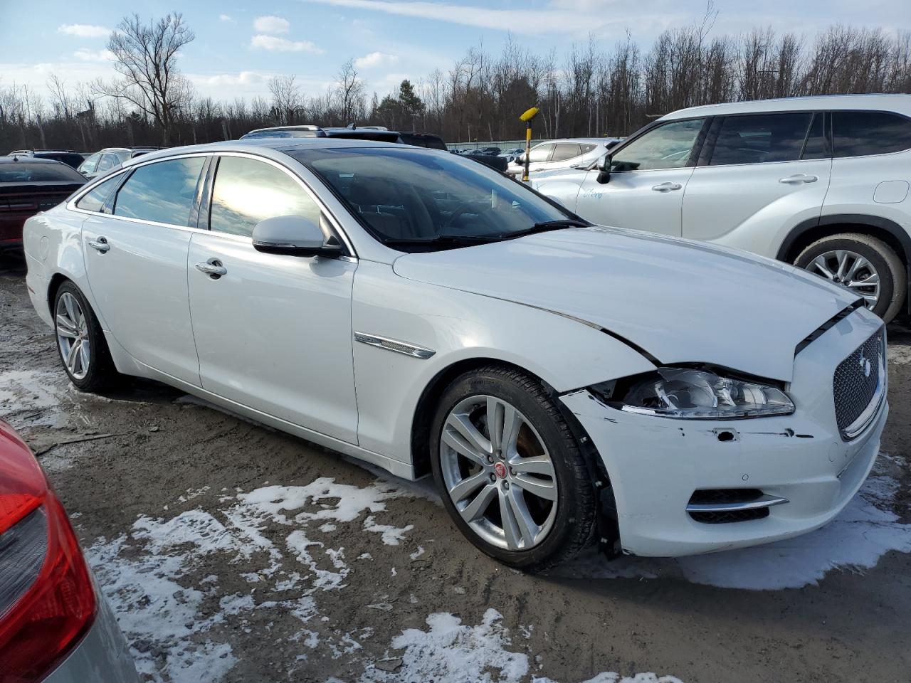 2015 Jaguar XJ - Image 4